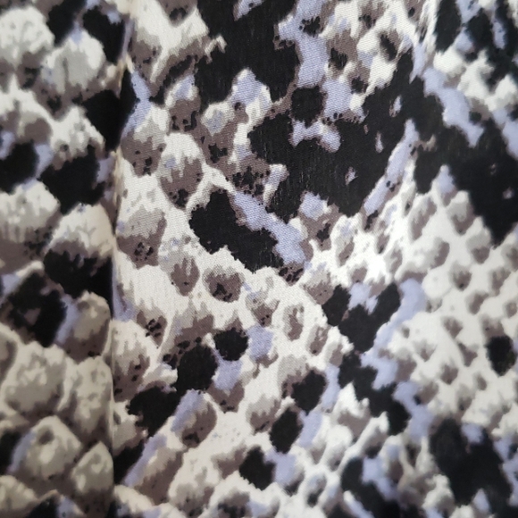 Top - Picture 2 of 5